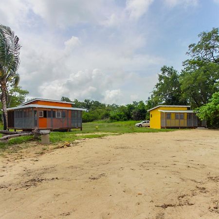 Oceanus Cabanas Dangriga Exterior photo