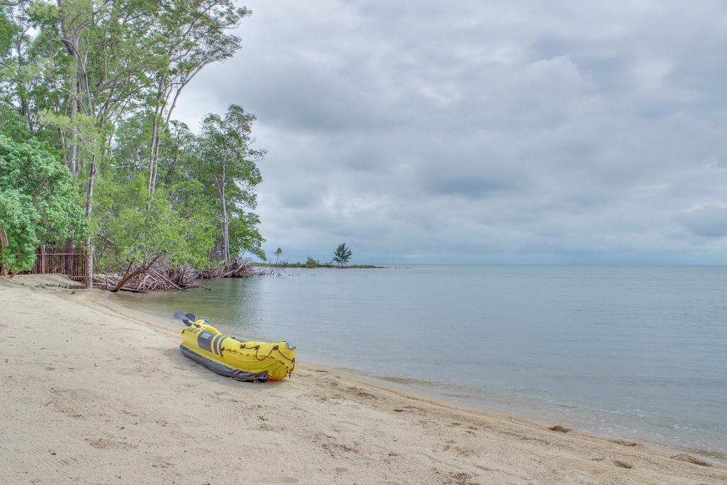 Oceanus Cabanas Dangriga Exterior photo